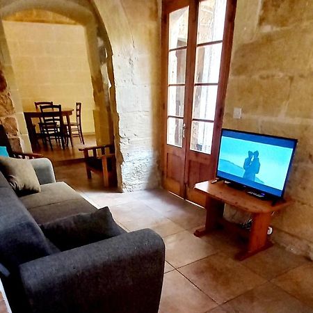 Ta Lucia Farmhouse With Private Pool And Bbq Villa Santa Lucija  ภายนอก รูปภาพ